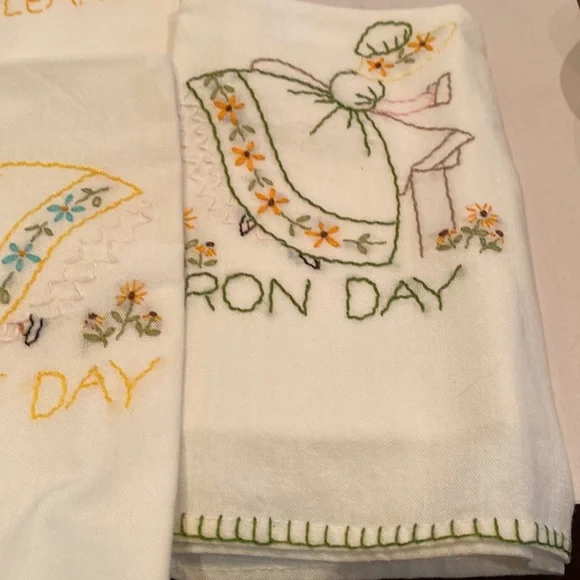 Vintage tea towels days of the week bake iron cleaning market gardening … - Picture 15 of 15